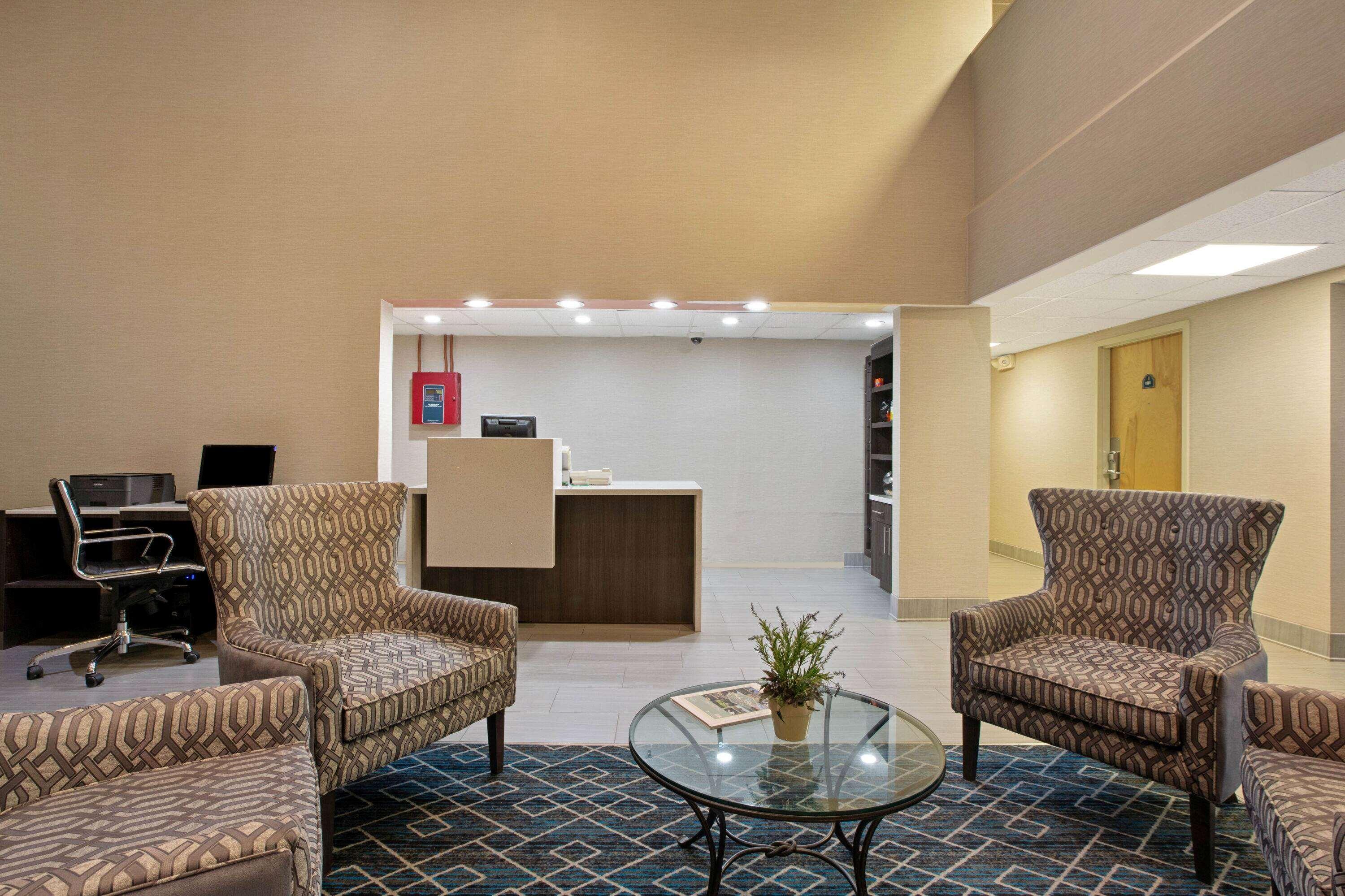 La Quinta Inn By Wyndham Radford Eksteriør bilde